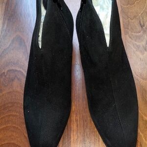 NWB French Sole/NY Women's Eva Black Suede Ankle Booties Size 7 (37.5)